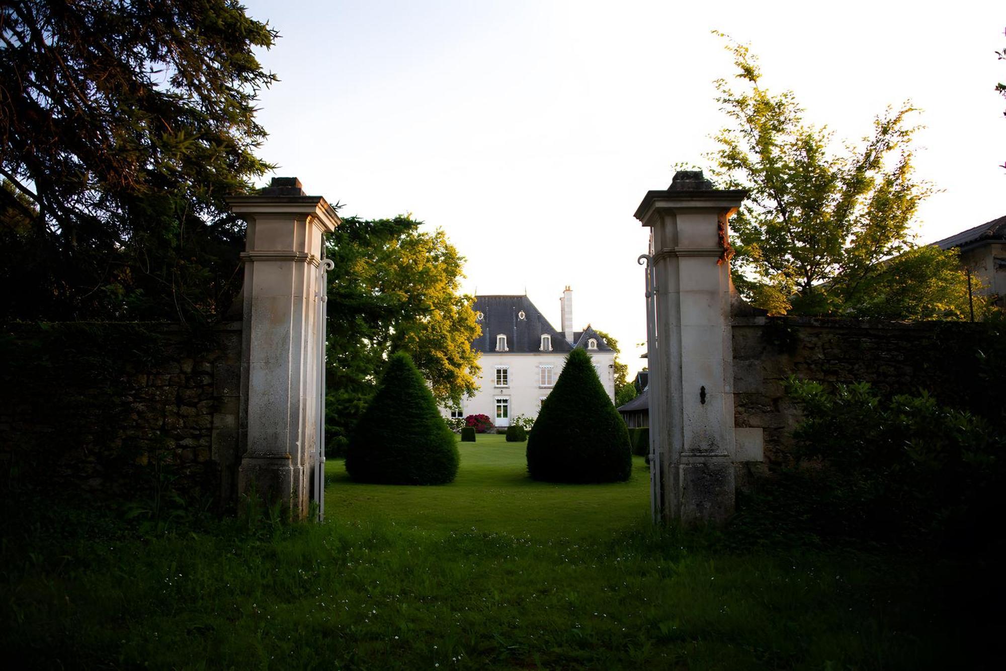 Domaine De La Briouse Bed & Breakfast Sanxay Luaran gambar