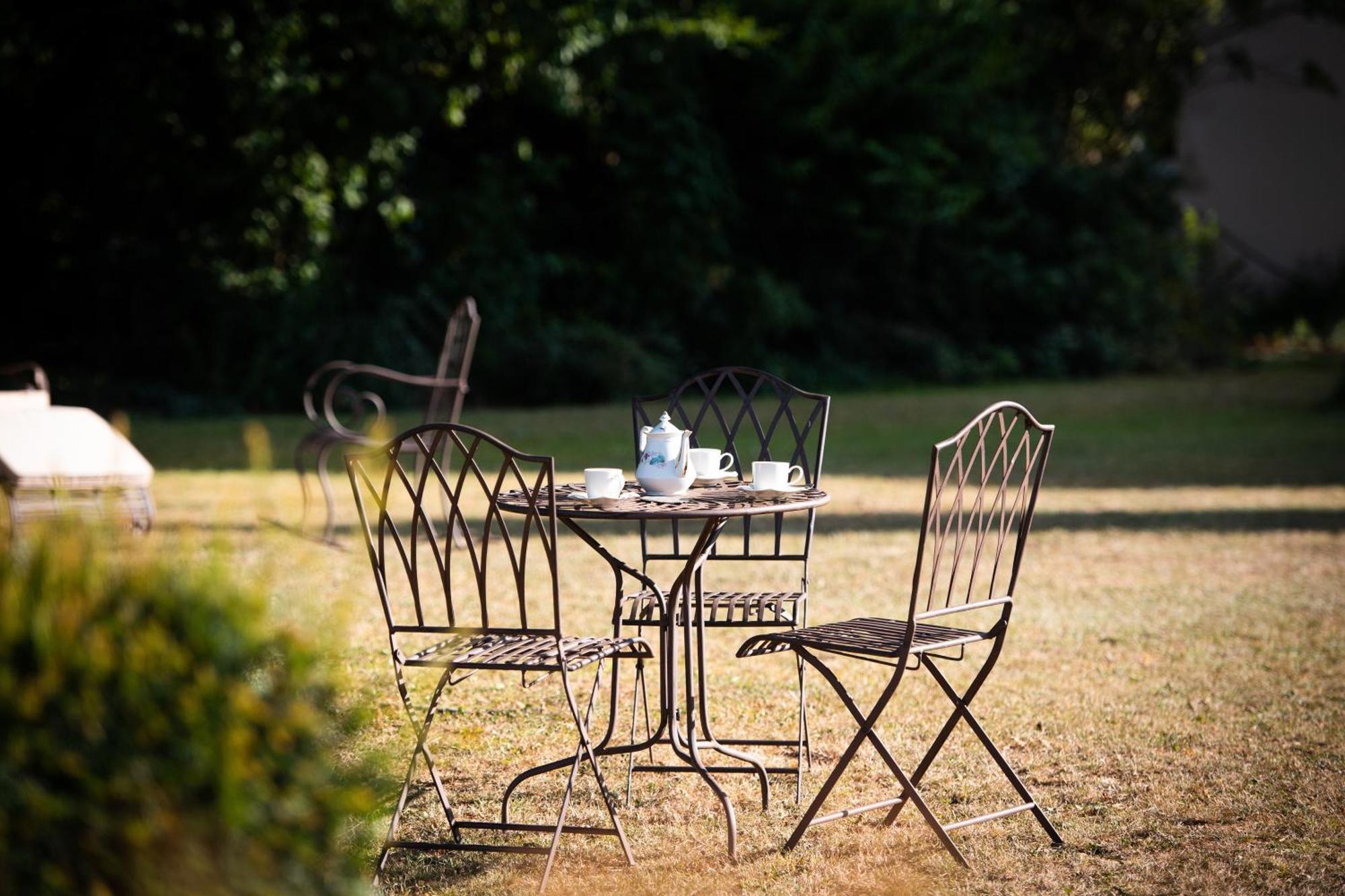 Domaine De La Briouse Bed & Breakfast Sanxay Luaran gambar